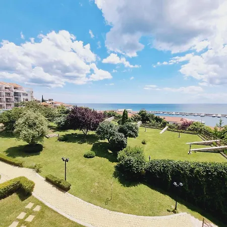 Aparthotel Diamond 4*
