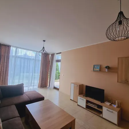 Diamond Aparthotel